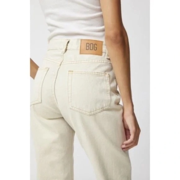 URBAN OUTFITTERS BDG High Waisted Cowboy Jeans in Cream - Picture 2 of 10